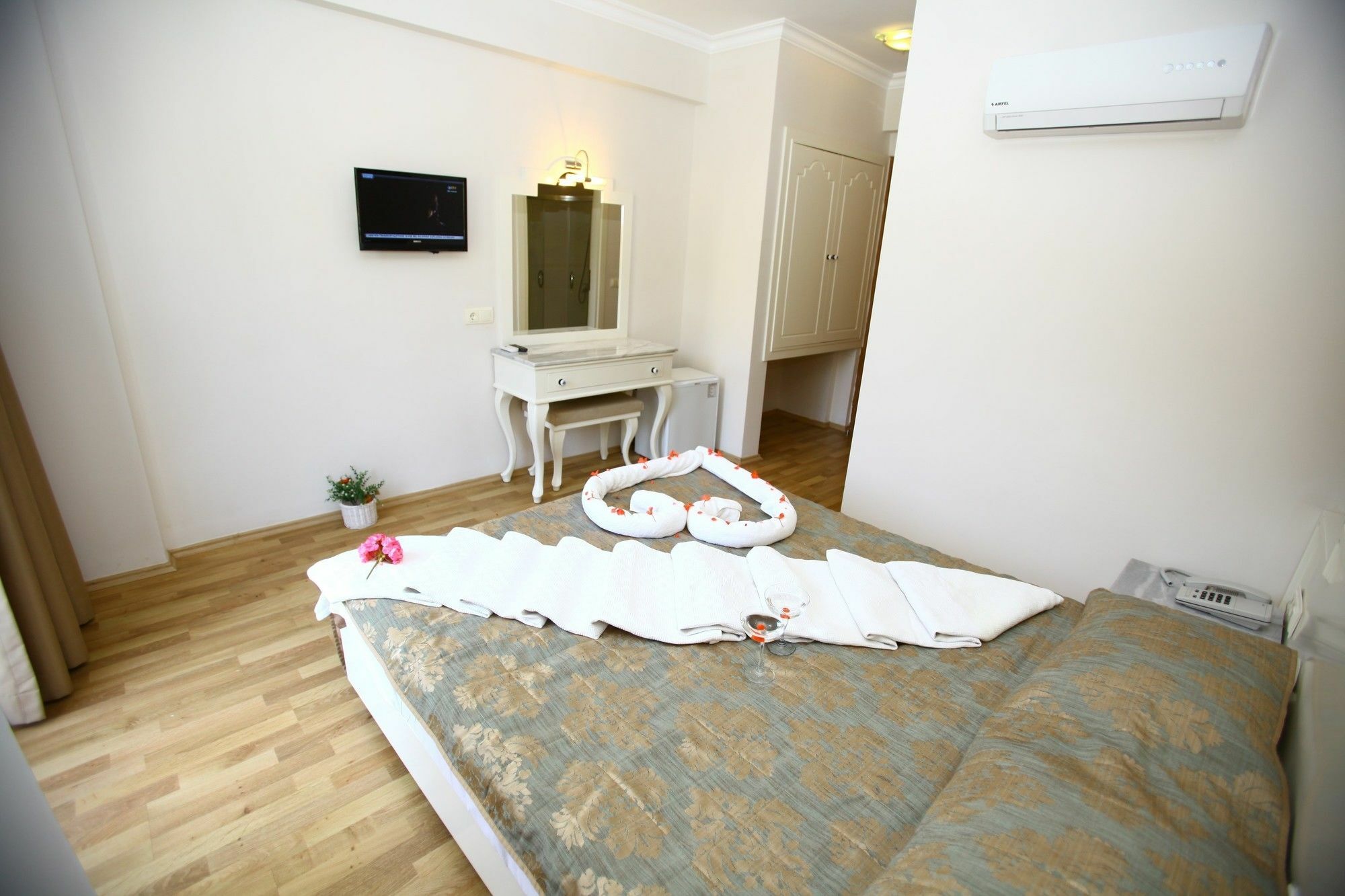 S3 Hotels Orange Ölüdeniz Esterno foto